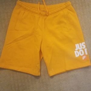 Nike mens fleece 3 pocket shorts Size L